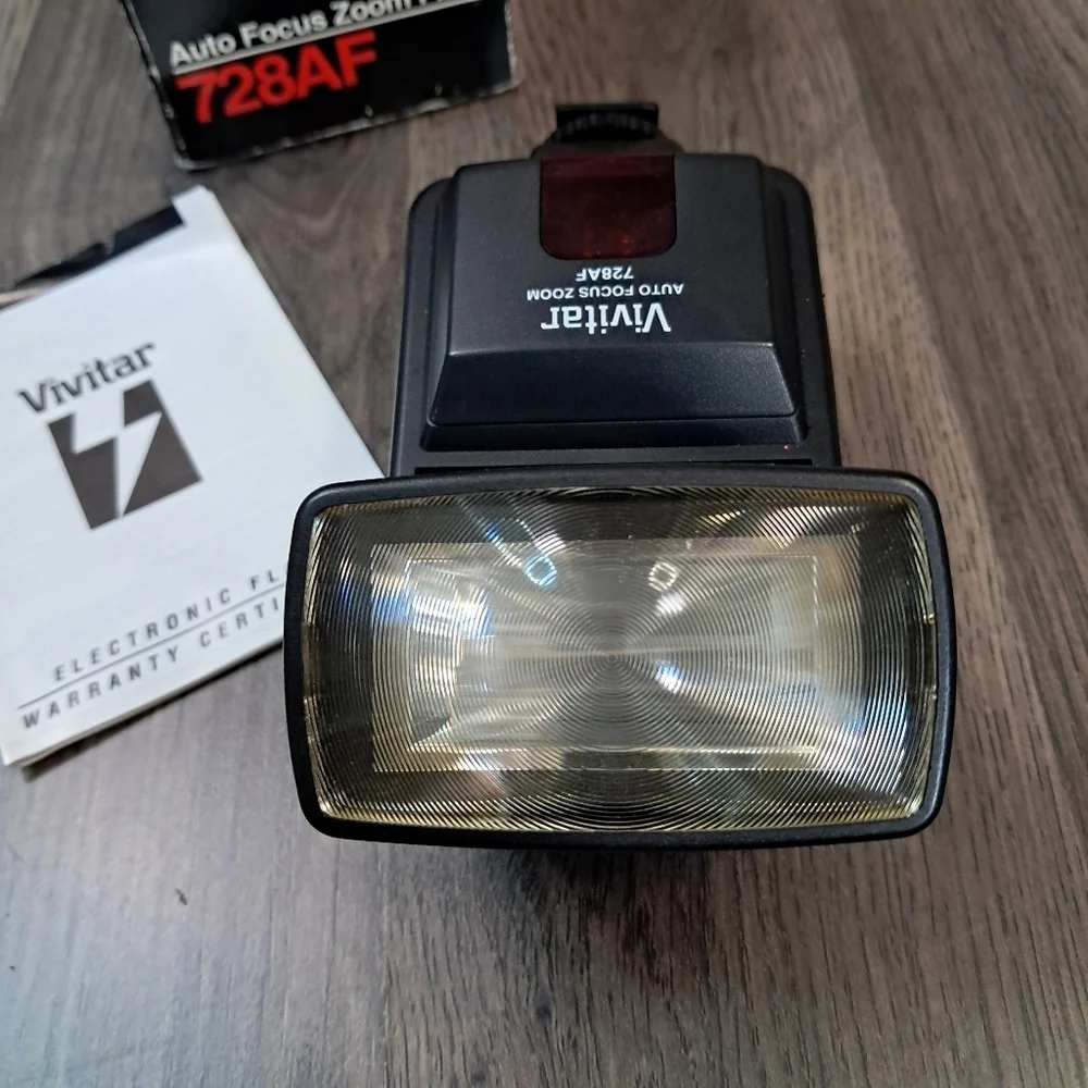VIVITAR AUTO FOCUS ZOOM FLASH 728AF M-231177X Nikkon AF Original Box
